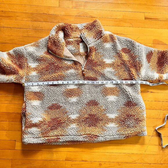 Thread + Supply Medium Pullover Fleece with pockets - Picture 7 of 13